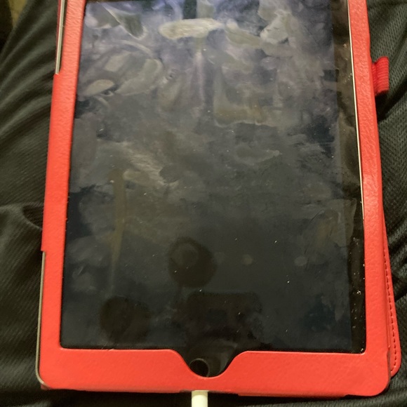 I pad - Picture 3 of 3